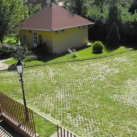 ゲストハウス Agnes Pihenohaz